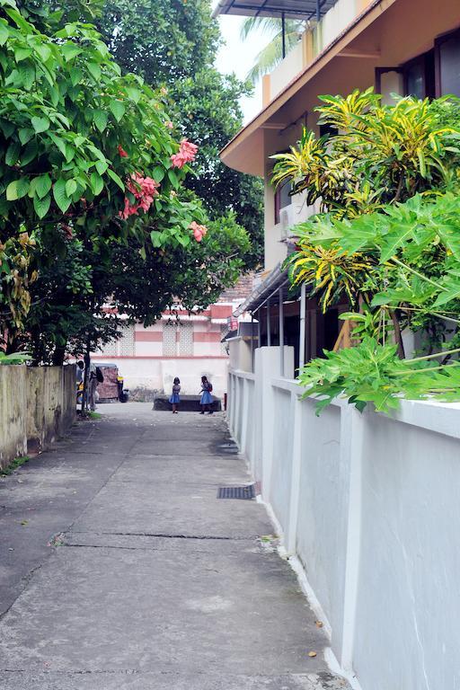 Bed and Breakfast Das Residency Kochi Exterior foto